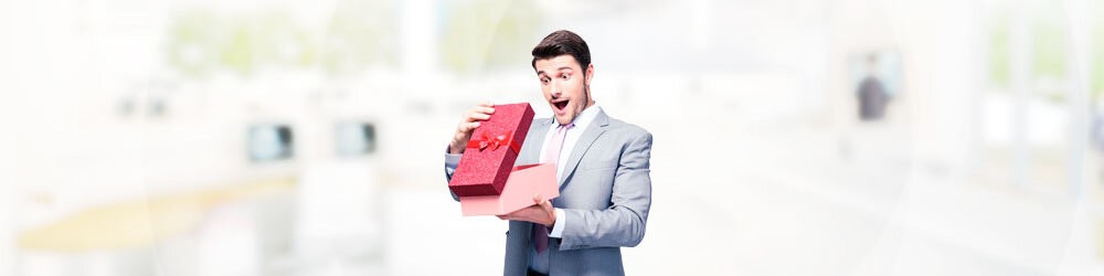 Что подарить на Новый год? 8 советов от Что подарить на Новый год? 8 советов от Webbankir Что подарить на Новый год? 8 советов от Что подарить на Новый год? 8 советов от Webbankir